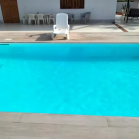 La Casa Di Elisa Con Piscina *