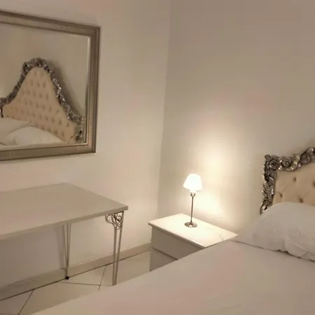 La Casa Di Elisa Con Piscina